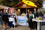 Stolz auf die Auszeichnung von Kumberg: Bürgermeister Franz Gruber, die Gemeinderäte Alexandra Pirker, Erwin Dexer und Florian Ablöscher mit Maria Elßer-Eibel vom Land Steiermark, GR Franz Mairold und NRAbg. Ernst Gödl © FairStyria / Karl Stamey Stolz auf die Auszeichnung von Kumberg: Bürgermeister Franz Gruber, die Gemeinderäte Alexandra Pirker, Erwin Dexer und Florian Ablöscher mit Maria Elßer-Eibel vom Land Steiermark, GR Franz Mairold und NRAbg. Ernst Gödl